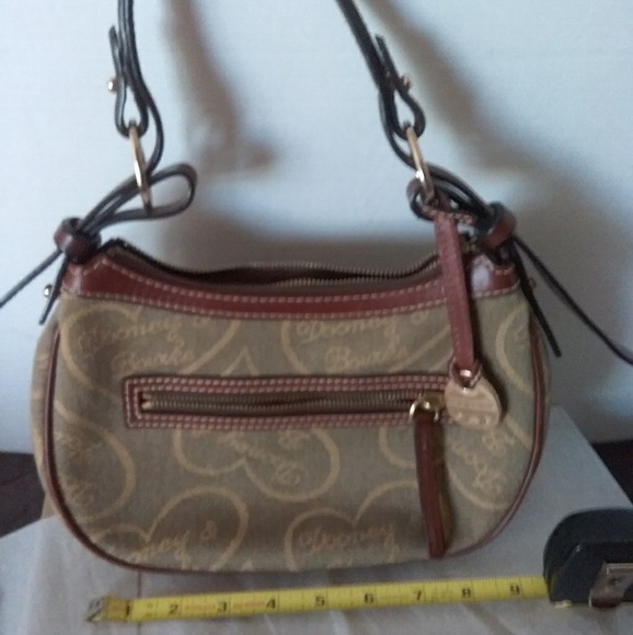 Dooney and bourke bag - Picture 2 of 6